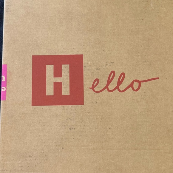 Harveys x Disney Goofy Seatbelt Tote - Picture 6 of 6